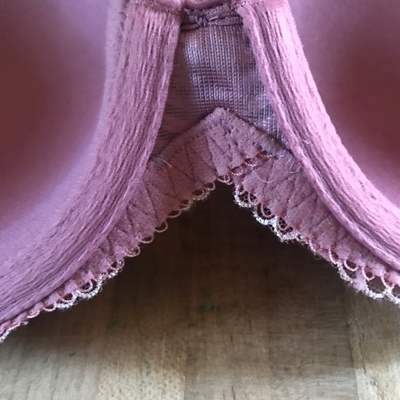 WACOAL LA FEME underwire T-shirt bra - Picture 10 of 13